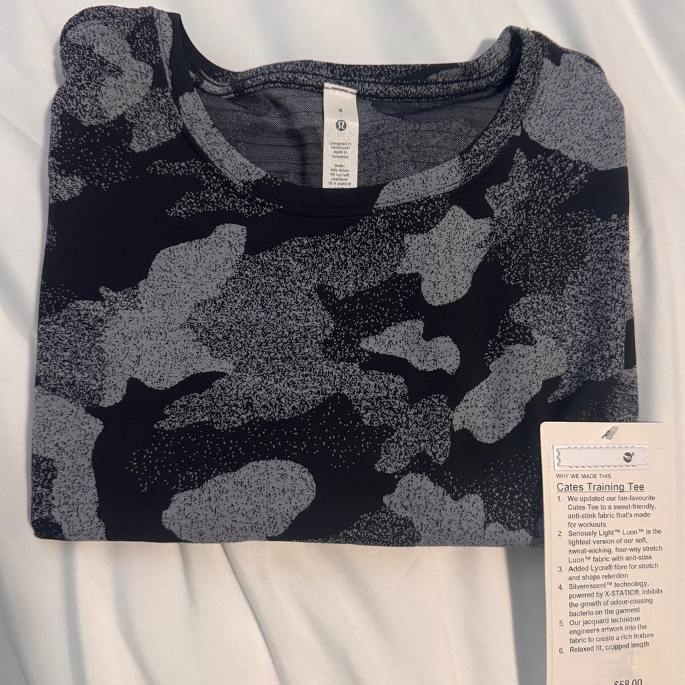 lululemon cates training tee
